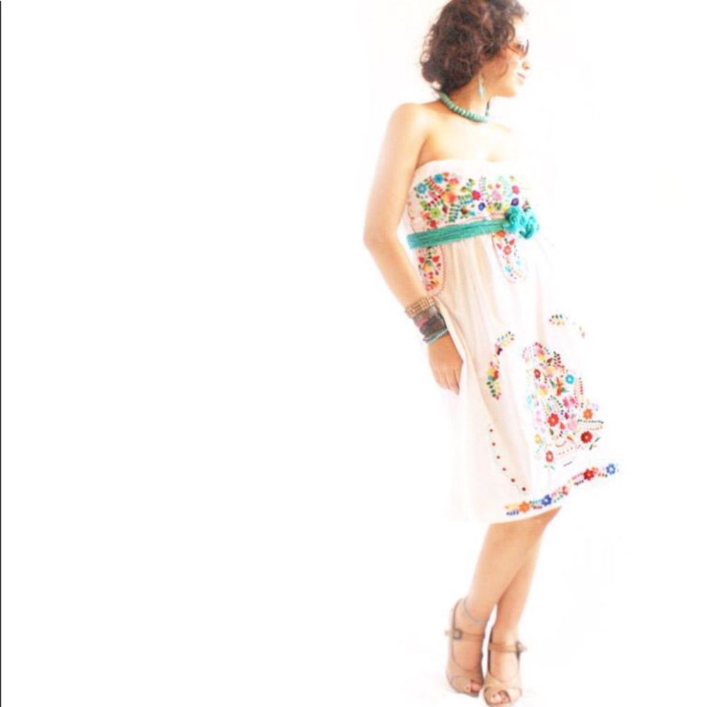 Embroidered Mexican Dress Strapless - Picture 2 of 3